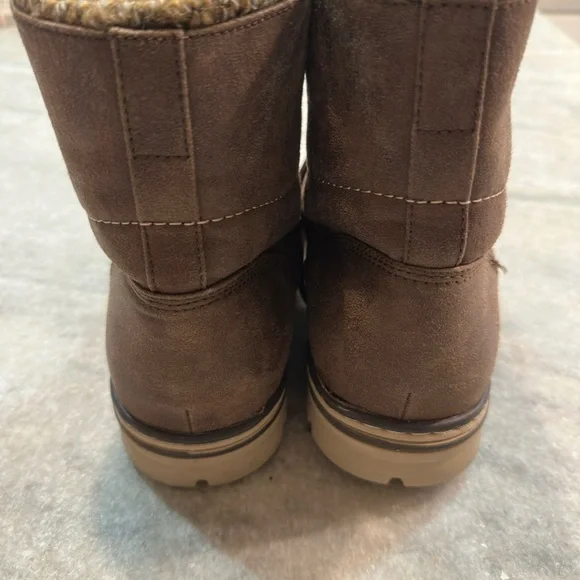 Cliffs by WHITE MOUNTAIN Chocolate Lace-Up Boots - Picture 4 of 6